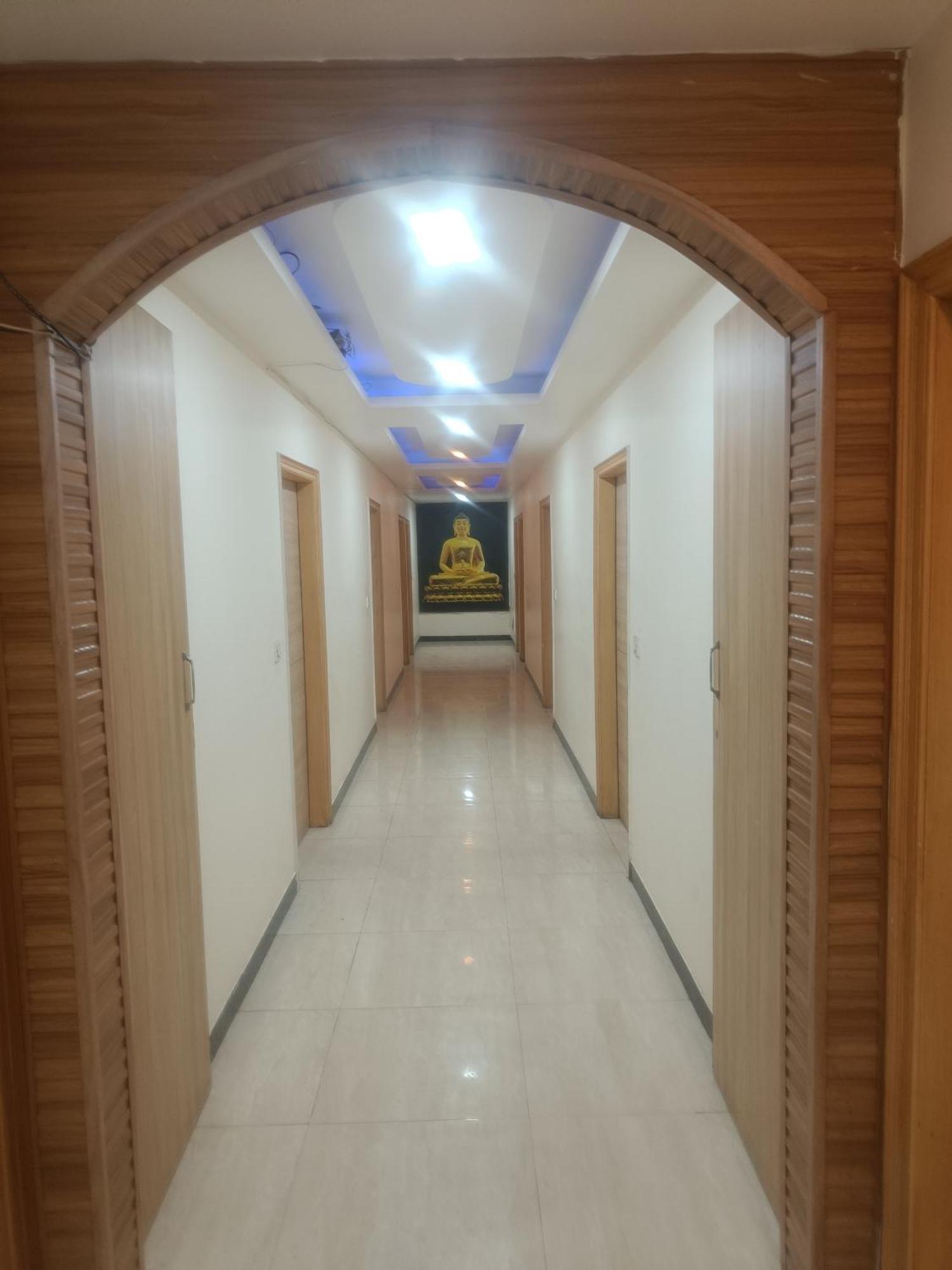 Airport Hotel Mahal New Delhi Exterior photo